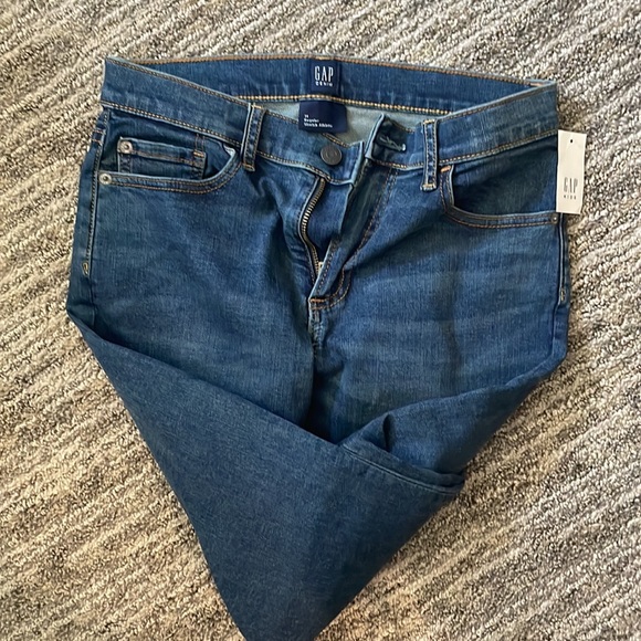 GapKids jeans - stretch athletic fit. - Picture 2 of 4